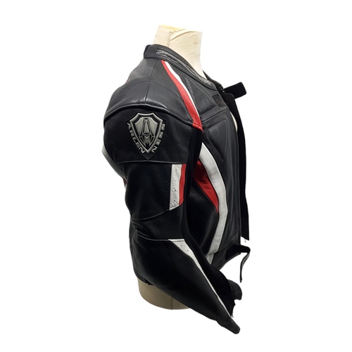 ARLEN NESS CHAQUETA MOTO Talla S Hombre Pie