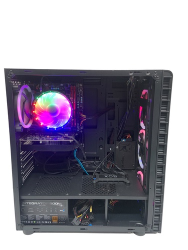  AMD A8 5500U 16GB 256SSD NVIDA GF 1050Ti