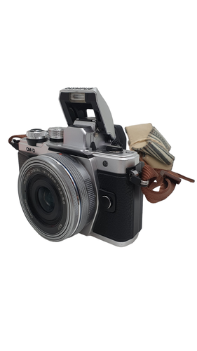 Cámara Evil OLYMPUS OM-D E-M10 II + M.ZUIKO