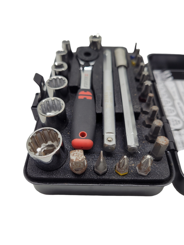 KIT HERRAMIENTAS JUEGO CARRACA WURTH