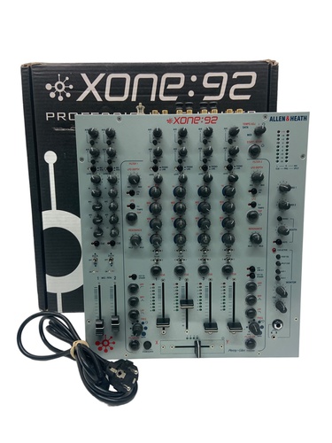 ALLEN & HEATH XONE 92 4 Canales Efectos