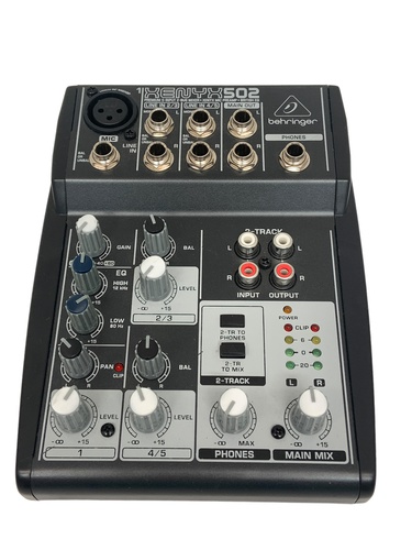 Mesa De Sonido BEHRINGER XENYX 502