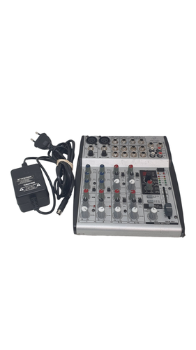 Mesa De Sonido BEHRINGER EURORACK UB1002 No