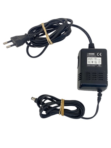 PROCESADOR DE EFECTOS BAJO ELÉCTRICO BOSS G