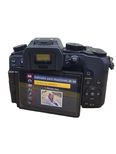  PANASONIC LUMIX DMC-G70