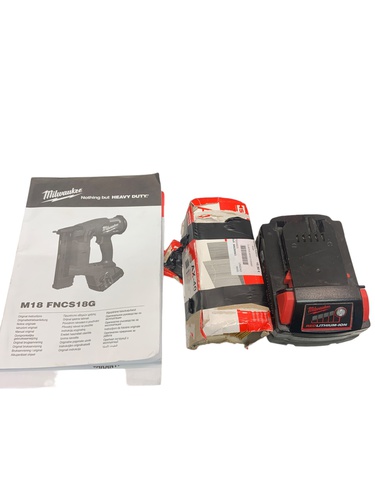 Clavadora Batería MILWAUKEE M18 FNCS18GS 18