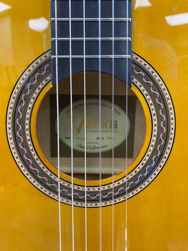 Guitarra Clásica VALENCIA VC103