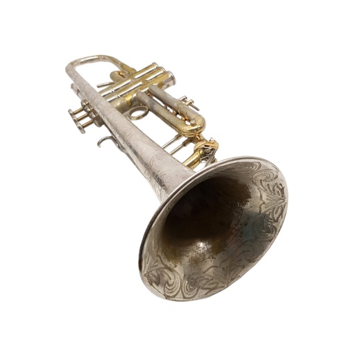 Trompeta BACH STRADIVARIUS PABELLON 43