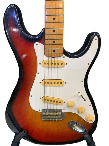 Guitarra Eléctrica MAYA STRATO 1970 5 Cuerd