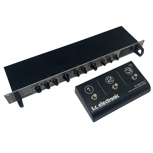 PEDAL Y CONTROLADORA  T.C. ELECTRONIC