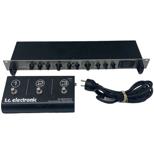 PEDAL Y CONTROLADORA  T.C. ELECTRONIC