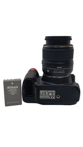 Cámara Réflex NIKON D3000+ED 18-55MM 1:3.5-