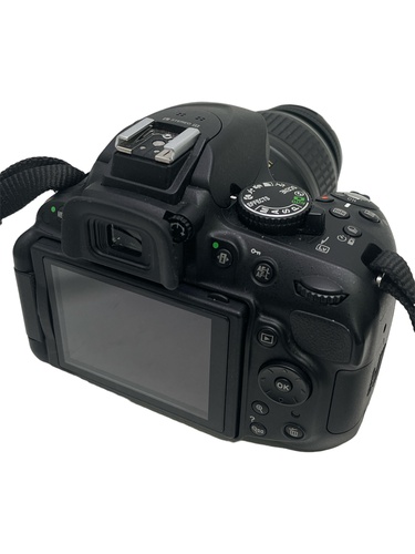 Cámara Réflex NIKON D5200 18-55 mm Con Obje