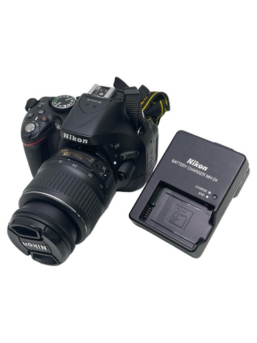 Cámara Réflex NIKON D5200 18-55 mm Con Obje