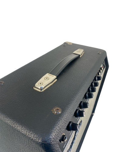 Amplificador Guitarra FENDER CHAMPION 110 N