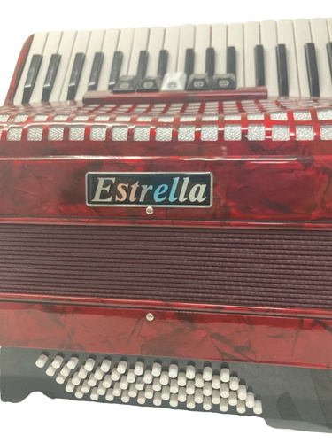 Acordeón ESTRELLA 60 BAJOS