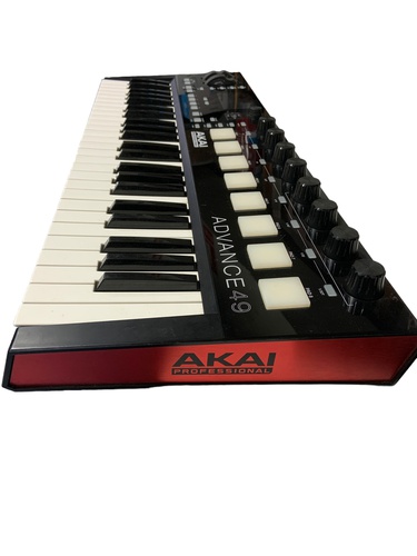 Sintetizador AKAI ADVANCE 49 USB 49 TECLAS 