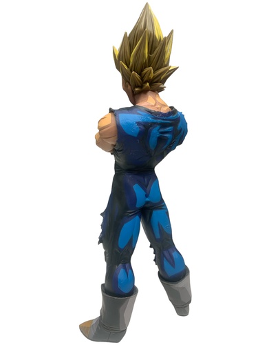 Figuras Acción BANDAI SUPER SAYAN VEGETA