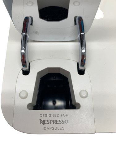 Cafetera Expreso NESPRESSO LATTISSIMA  ONE