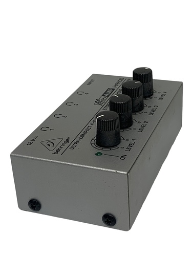 Varios Equipamiento Sonido BEHRINGER HA400