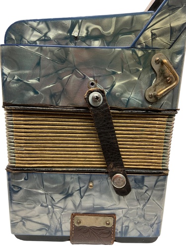 Acordeón HOHNER VERDI III 120 Bajos