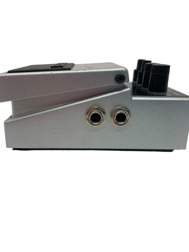 Pedal De Efectos BOSS SYNTHESIZER SYB-5