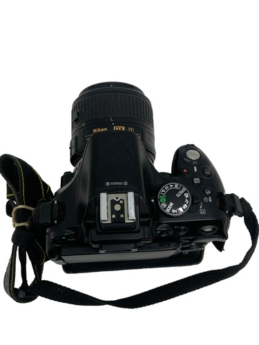 Cámara Réflex NIKON D5200+AF-S DX 18-55MM 1