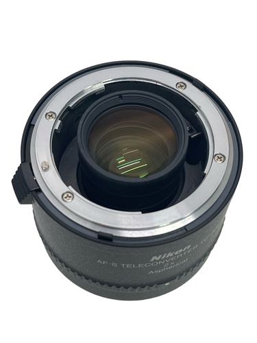 Objetivo NIKON TC-20E III