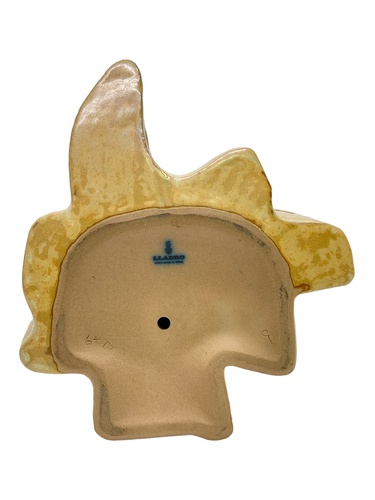 Cerámica LLADRÓ NIÑA CON FLORES