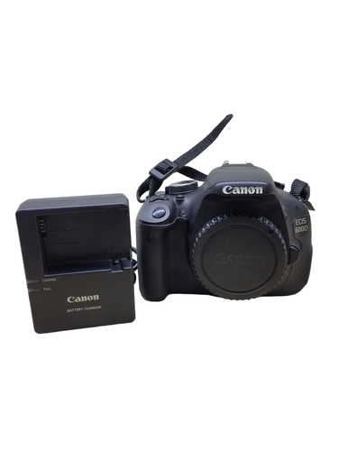CANON EOS 600D