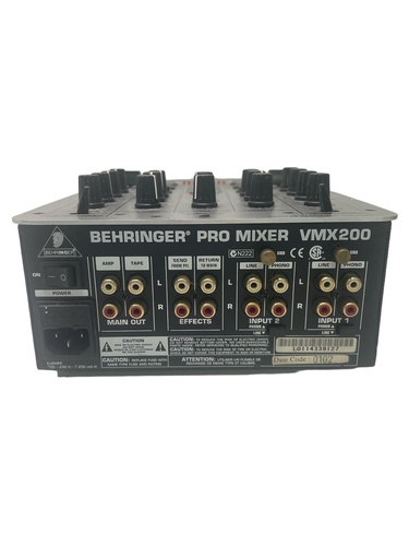 Mesa Dj BERINGER VMX200