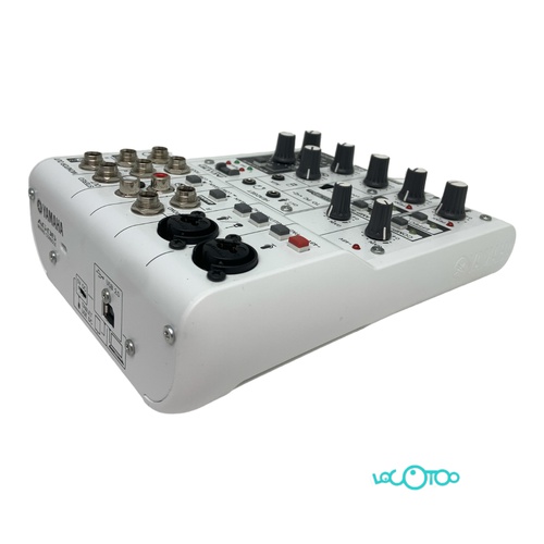 Mesa De Sonido YAMAHA AG06 USB