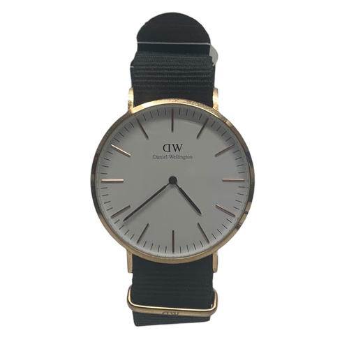 RELOJ DANIEL WELLINGTON DORADO