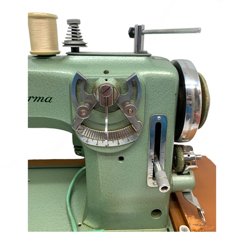 Máquina Coser REFREY TRANSFORMA 10 Puntadas