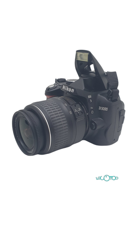 Cámara Réflex NIKON D3000 + AF-S NIKKOR ED 