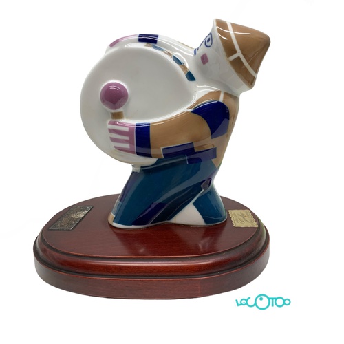 CERAMICA SARGADELOS HOMBRE CON TAMBOR