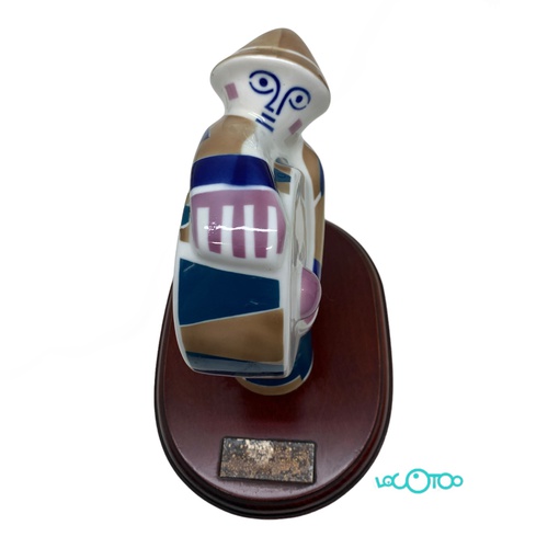 CERAMICA SARGADELOS HOMBRE CON TAMBOR