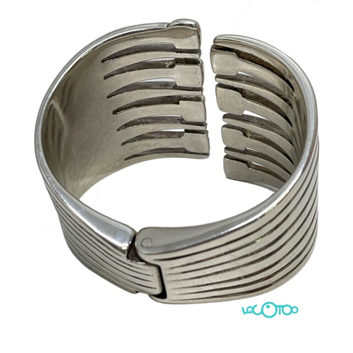 BISUTERIA UNO DE 50 BRAZALETE