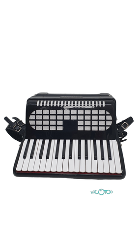 ACORDEON ESTRELLA 32 BAJOS Y 30 TECLAS AL C