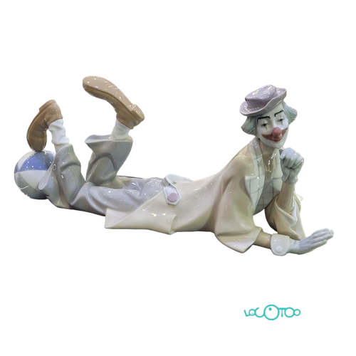  LLADRÓ PAYASO ACOSTADO